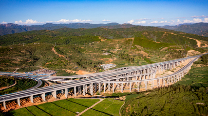 科技賦能建筑 綠美玉楚高速——探索智慧公路與生態工程的融合之路